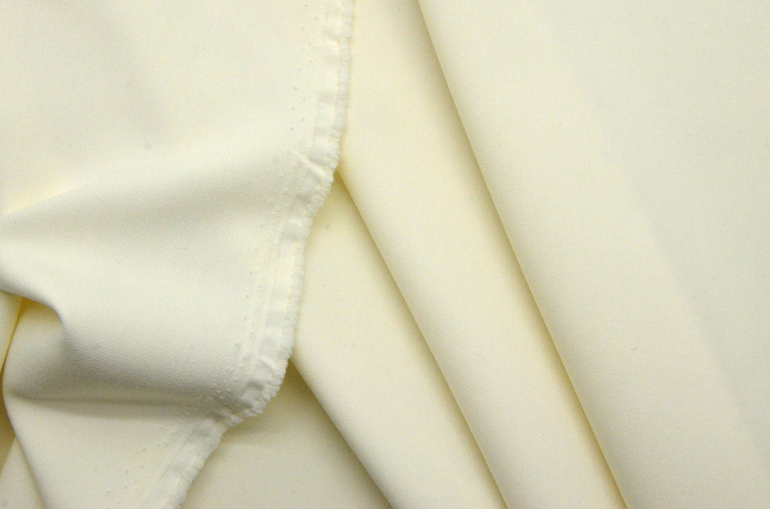 Арт. 19138 ткань костюмная #11-0602 tcx молочный 3